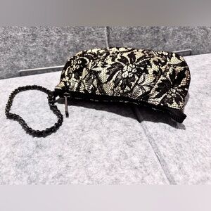 🌹 Express Floral Black Lace Clutch🌹